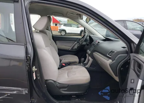 2017 Subaru Forester 2.5I z USA, uszkodzony, nr VIN JF2SJABC5HH491943